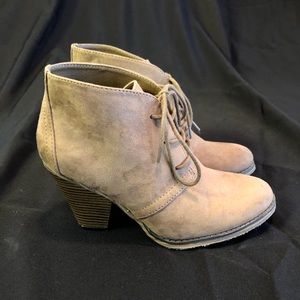 NEW brown suede heeled boots